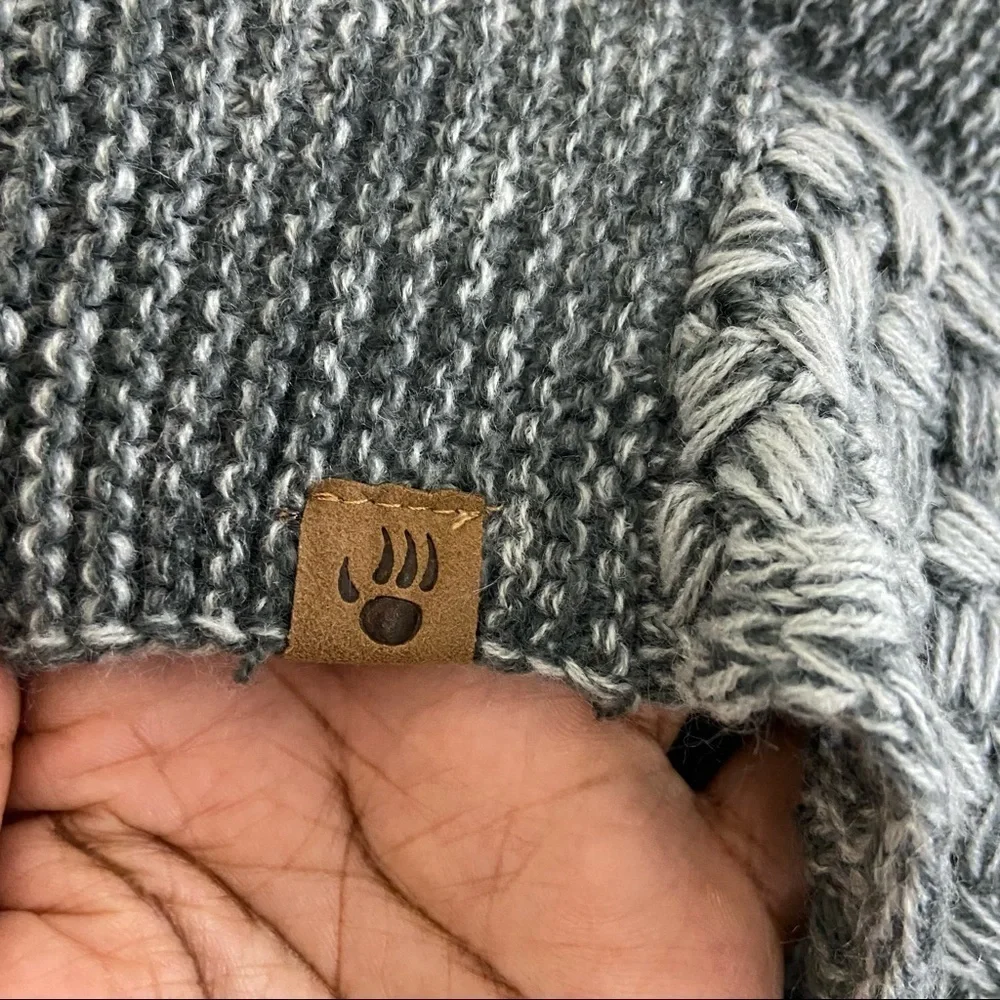 BearPaw | Accessories | Bearpaw Heather Grey Mixed Stitched Infinity ...